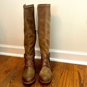 Brand new Gianni Bini boots